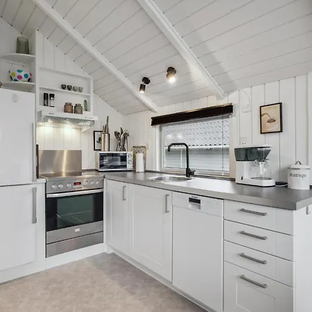 Vakantiehuis 2 Bedroom Gorgeous In