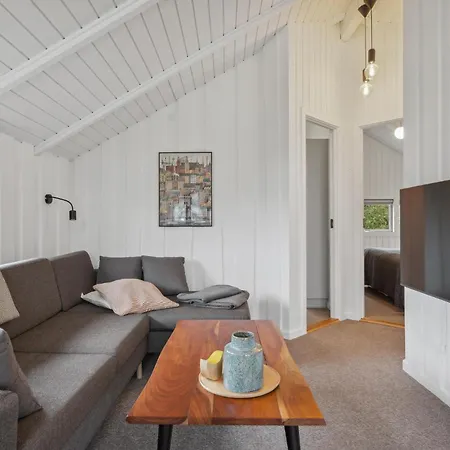 Vakantiehuis 2 Bedroom Gorgeous In